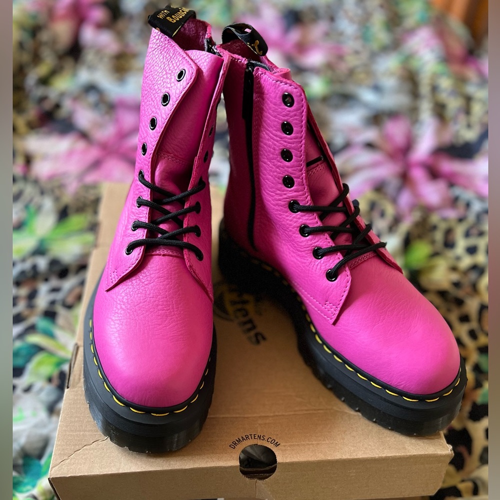 Pink Jadon Dr. Martens